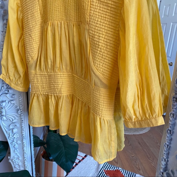 Something Navy Yellow Pleated Peplum Top M - Picture 8 of 12